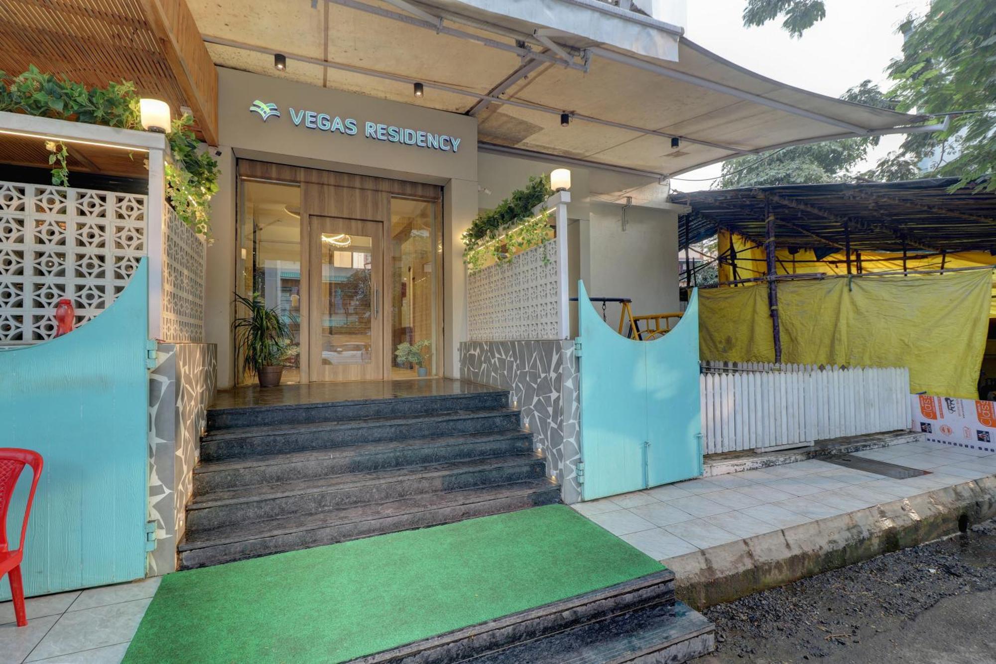מלון Kalyān Vegas Residency מראה חיצוני תמונה